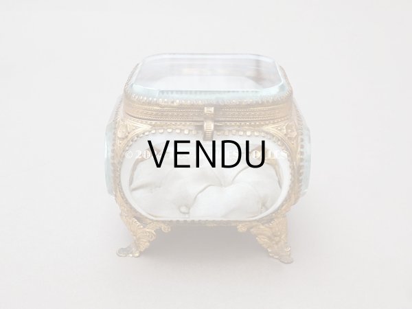 画像4: 19世紀末 アンティーク 大きなジュエリーボックス アイボリーのシルククッション  (4)