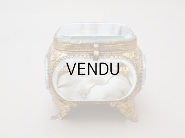 画像10: 19世紀末 アンティーク 大きなジュエリーボックス アイボリーのシルククッション  (10)