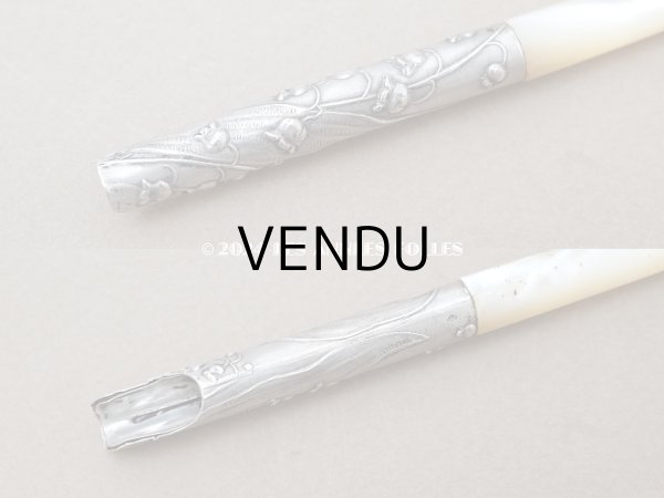画像2: アンティーク 鈴蘭のペン軸 シルバー＆マザーオブパール製 (2)