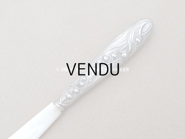 画像2: アンティーク 鈴蘭のレターオープナー シルバー＆マザーオブパール製 (2)