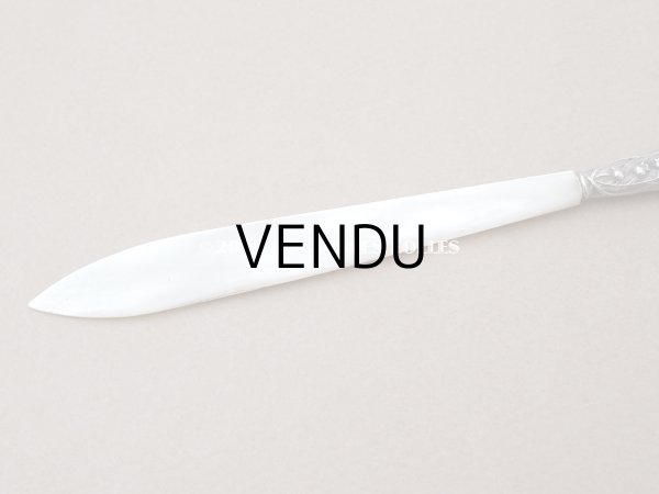 画像3: アンティーク 鈴蘭のレターオープナー シルバー＆マザーオブパール製 (3)