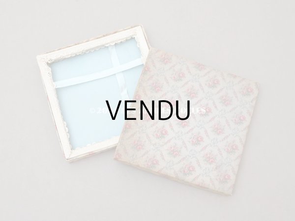 画像4: アンティーク ピンクの薔薇&ブルーのリボン ハンキーケース リボン付 カルトナージュボックス (4)