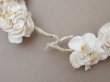 画像4: アンティーク 白薔薇のティアラ ウェディング  花冠 オフホワイト 布花  (4)