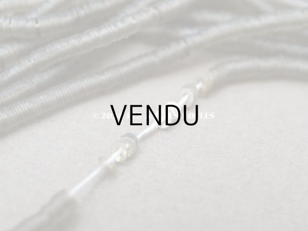 画像3: 1900年頃 アンティーク ゼラチン製 極小1.5mm スパンコール シルバー (3)