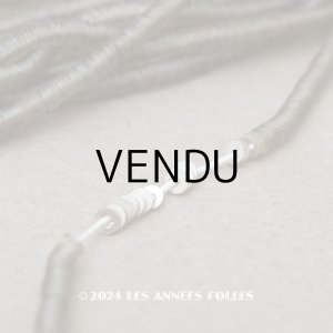 画像: 1900年頃 アンティーク ゼラチン製 極小1.5mm スパンコール シルバー