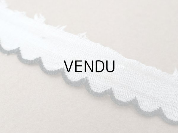 画像3: アンティーク スカラップトリム 刺繍入り ホワイト&ブラック 1.3cm幅  (3)