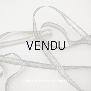 画像: アンティーク ゴールドのメタル糸のリボン 1.44m 極細 5.5mm幅