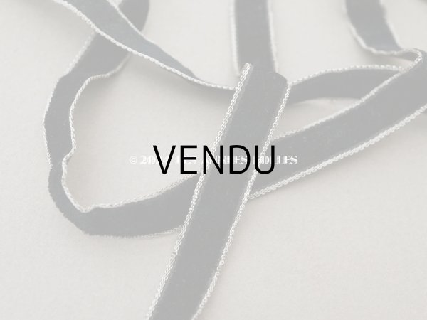 画像2: 19世紀末 アンティーク シルク製 黒 ベルベットリボン ホワイトの縁取り 1m 10mm幅  (2)