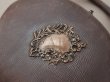 画像3: 1900年頃 アンティーク  貴婦人のバッグ 本革製＆シルククッション イニシャル入り (3)