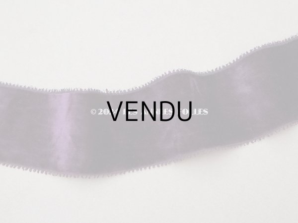 画像2: アンティーク ピコット付き シルク製 ベルベットリボン 1.74m 6cm幅 紫 (2)