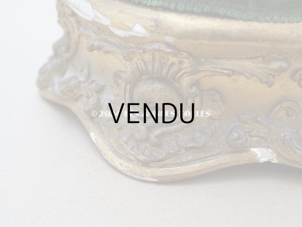 画像12: 19世紀末 アンティーク ロカイユ装飾の台座 モスグリーンのベルベット (12)