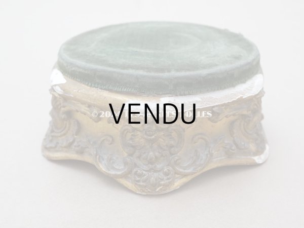 画像8: 19世紀末 アンティーク ロカイユ装飾の台座 モスグリーンのベルベット (8)