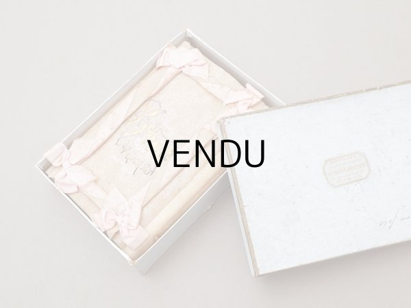 画像3: 1892年 アンティーク オリジナルボックス入り バテムのドラジェボックス ピンクのリボン&レースペーパー (3)