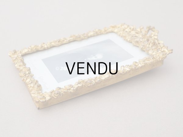 画像10: 【クリスマスセール2024対象外】19世紀末 アンティーク  ブロンズ製 フォトフレーム  薔薇とリボンのガーランド (10)