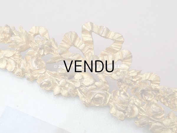 画像5: 【クリスマスセール2024対象外】19世紀末 アンティーク  ブロンズ製 フォトフレーム  薔薇とリボンのガーランド (5)