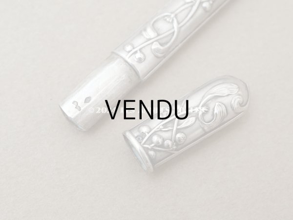 画像4: 1900年頃 アンティーク ヤドリギ シルバー製 ニードルケース  裁縫道具 (4)