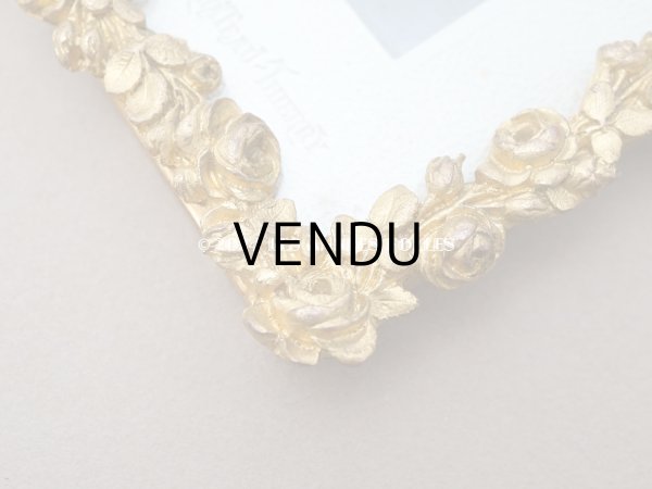 画像9: 【クリスマスセール2024対象外】19世紀末 アンティーク  ブロンズ製 フォトフレーム  薔薇とリボンのガーランド (9)