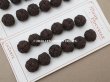 画像3: 【クリスマスセール2024対象外】アンティーク リネンのくるみボタン チョコレートブラウン 11〜12mm 36ピース (3)