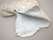 画像20: 1900年頃 アンティーク ベビーシューズ  花模様 手編みのレース&シルクサテン パウダーブルー (20)