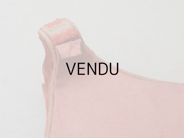 画像6: アンティーク ベルベットの台座 脚付き グレナディンレッド (6)