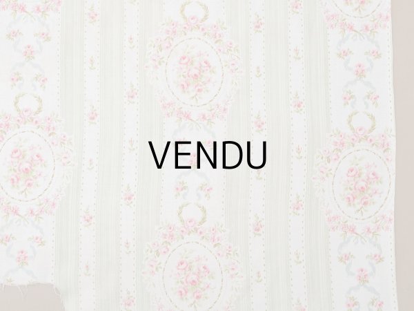 画像10: アンティーク  薔薇のメダイヨン ファブリック 79×91cm (10)