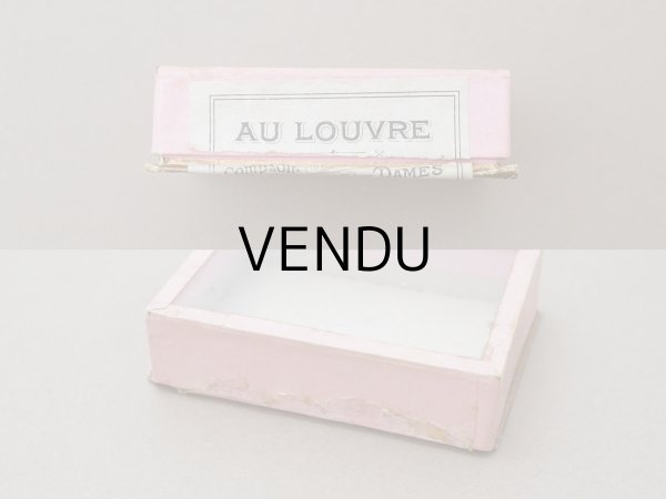 画像5: アンティーク ガラスの蓋の紙箱 - AU LOUVRE - (5)