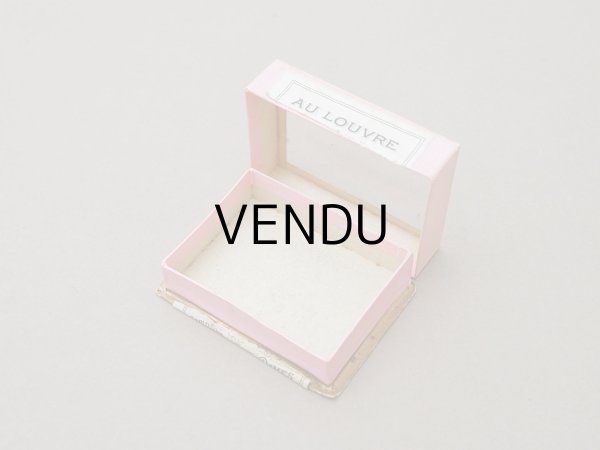 画像7: アンティーク ガラスの蓋の紙箱 - AU LOUVRE - (7)