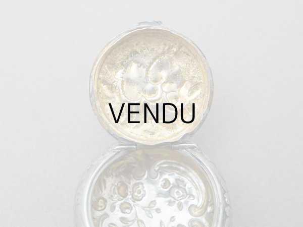 画像4: アンティーク 菫のパウダーケース  (4)