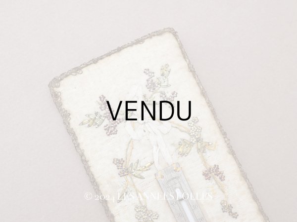 画像1: 1900年頃 アンティーク リボン刺繍＆スパンコール 温度計 (1)