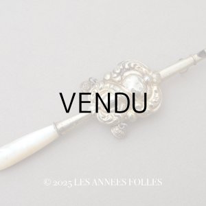 画像: ＊蚤の市＊19世紀 アンティーク ラトル ゴールドコーティング シルバー製  マザーオブパール