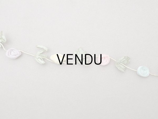 画像2: アンティーク シルク製 4色の大きな薔薇のロココトリム  44cm パステルカラー (2)
