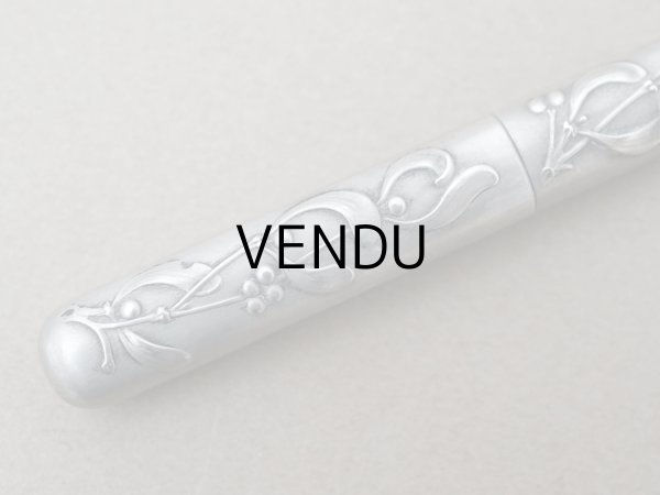 画像4: 1900年頃 アンティーク ヤドリギ シルバー製 ニードルケース  裁縫道具 (4)