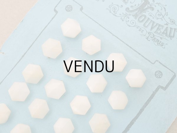 画像5: アンティーク シェルボタン 六角形 8mm 20ピース  (5)