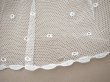 画像6: アンティーク 幅広 フリルレース オフホワイト ドット刺繍入り チュールレース 2.5m 幅11.5cm  (6)