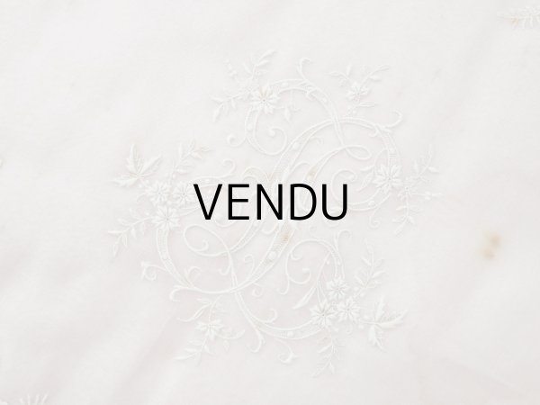 画像5: アンティーク ハンキーケース モノグラム＆草花のホワイトワーク ハンカチ用ポシェット シルクサテン＆レース  (5)