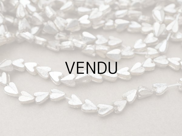 画像5: アンティーク 極小 ハート型 ガラスビーズ シルバー色 4.5×3.75mm 約140ピース (5)