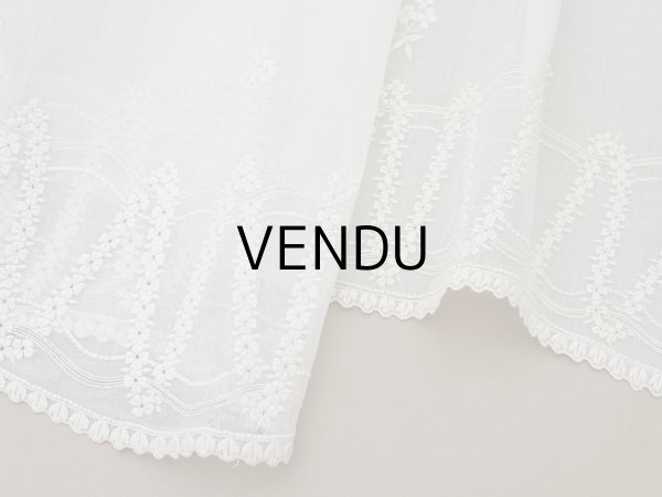 画像12: 1900年頃 アンティーク 幅広レース ホワイトワーク 花刺繍 22cm幅  (12)