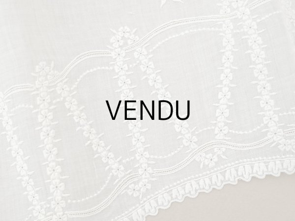 画像5: 1900年頃 アンティーク 幅広レース ホワイトワーク 花刺繍 22cm幅  (5)