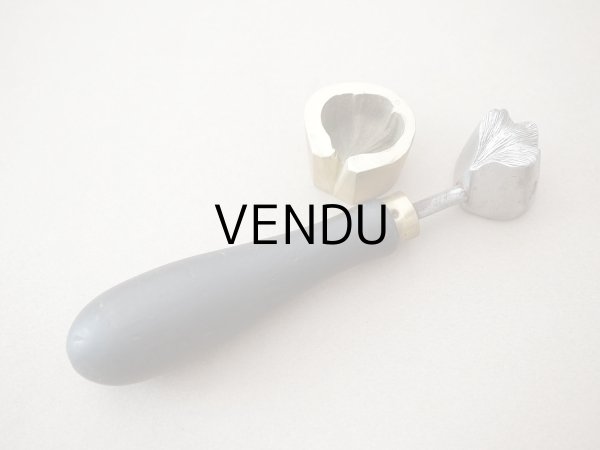 画像3: 19世紀末 アンティーク こて 花  型押し 造花 フルリスト (3)