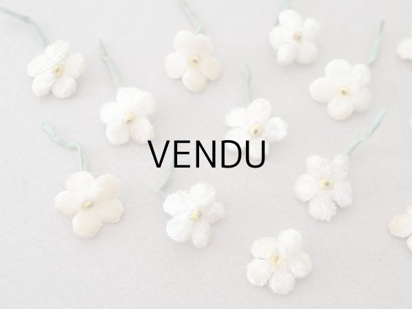 画像7: アンティーク 勿忘草 ベルベットの布花  アイボリー 13ピースのセット 14mm (7)