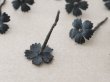 画像5: 1850年頃 アンティーク シルク製 布花 黒 10ピースのセット 12mm モーニングボンネット用 (5)