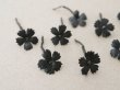画像2: 1850年頃 アンティーク シルク製 布花 黒 10ピースのセット 12mm モーニングボンネット用 (2)