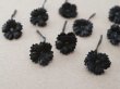 画像2: 1850年頃 アンティーク シルク製 布花 黒 10ピースのセット 12mm モーニングボンネット用 (2)
