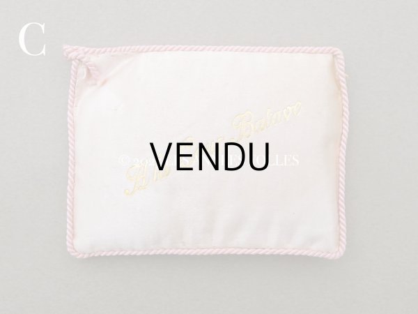 画像8: アンティーク  シルク製 サシェ 香り袋 小さなクッション パウダーピンク - A LA COUR BATAVE - (8)