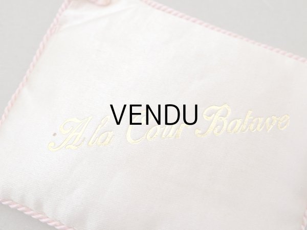 画像4: アンティーク  シルク製 サシェ 香り袋 小さなクッション パウダーピンク - A LA COUR BATAVE - (4)