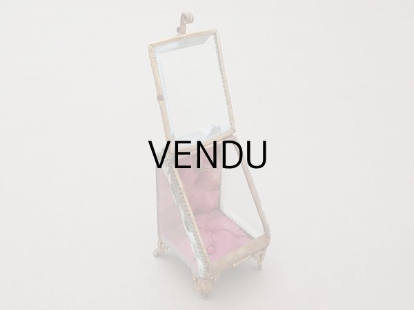 画像8: アンティーク 懐中時計 & ジュエリーボックス ワインレッドのシルク製クッション (8)