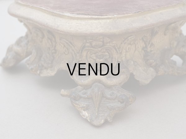 画像3: 19世紀 アンティーク ロカイユ装飾の台座 チョコレートブラウンのベルベット (3)