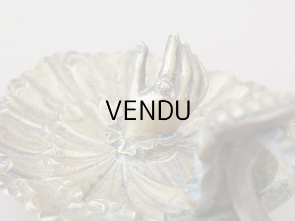 画像7: 19世紀末 アンティーク トレイ ハンドモチーフ レースカフス付き ブロンズ製 小物入れ  (7)