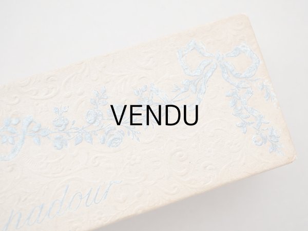 画像4: アンティーク お菓子箱 薔薇＆リボンのガーランド BONBONS LES POMPADOUR - AU FIDELE BERGER PARIS  - (4)