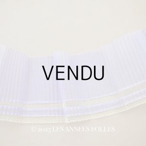 画像: アンティーク 幅広 ドレスの裾  プリーツ入り レース付き 幅10.5cm ラヴェンダー コットンオーガンジー